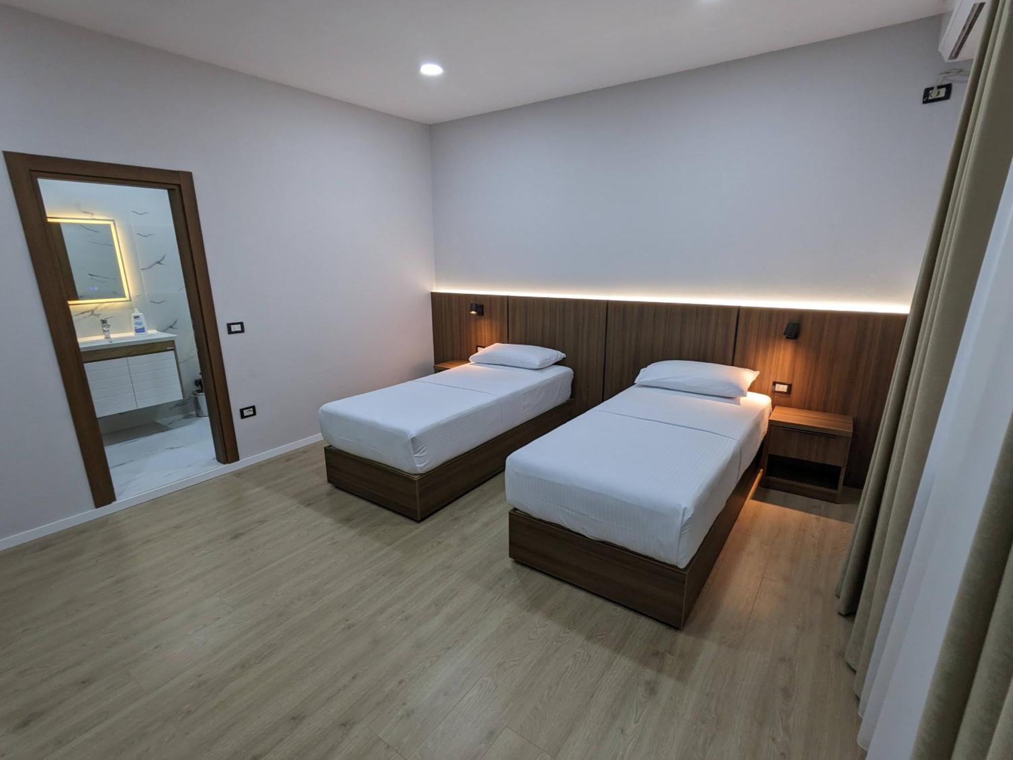 Hotel Aleks Shkodër Buitenkant foto