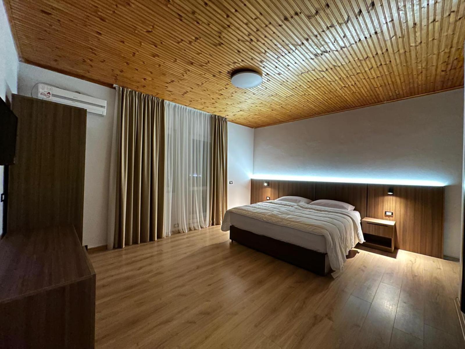 Hotel Aleks Shkodër Buitenkant foto